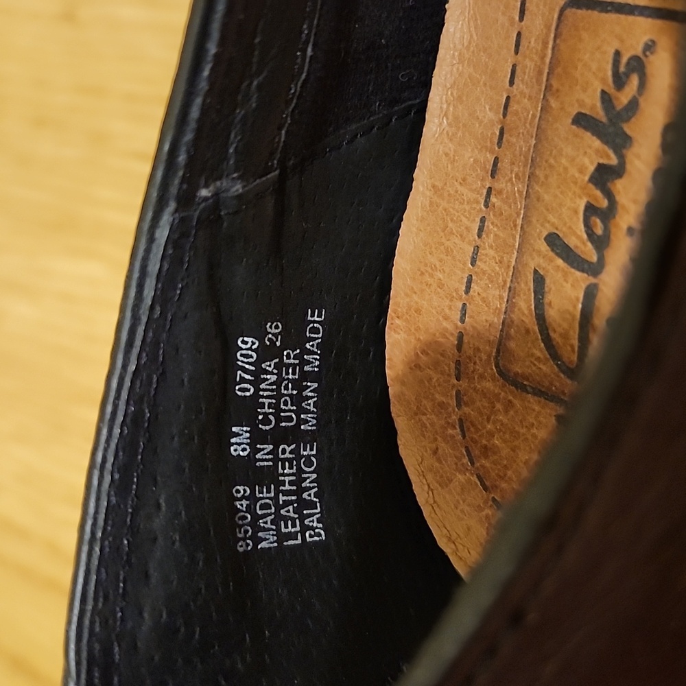 Clarks Artisan Leather Heels - Picture 3 of 9